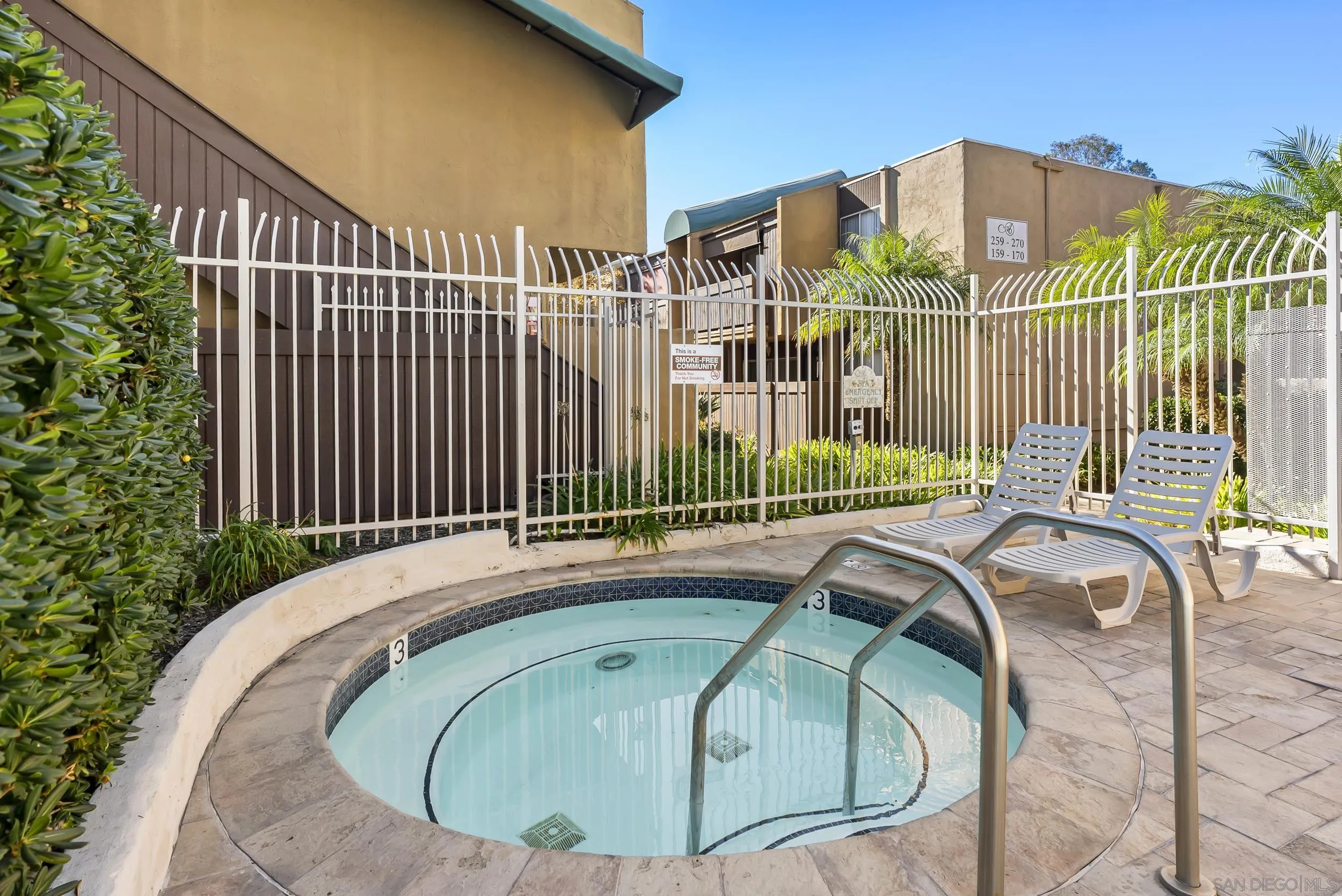 https://cdn.realtyfeed.com/cdn/127/250044789/01200da8ecd097c38305d63899dc55a7.webp