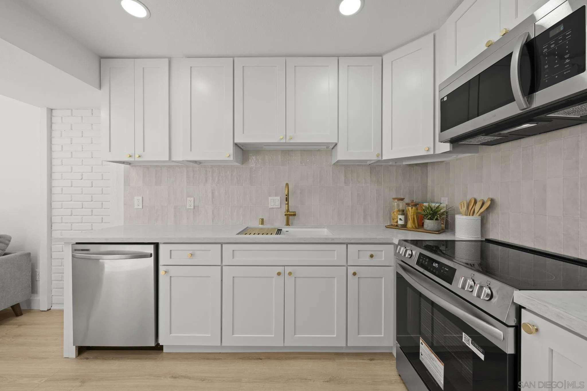 Photo #14: 250044790 Listing: Photo #14