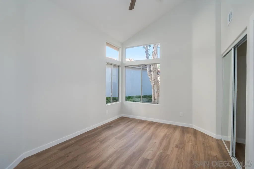 Photo #11: 250044801 Listing: Photo #11