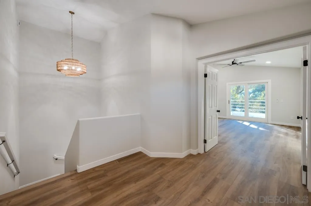 Photo #15: 250044801 Listing: Photo #15