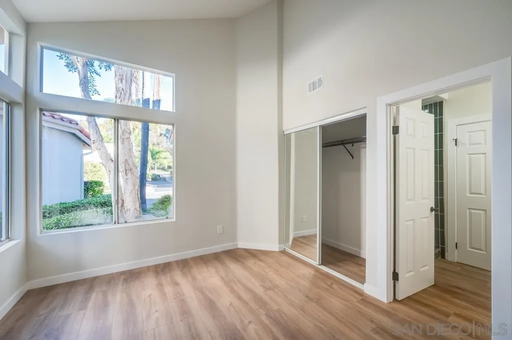 Photo #12: 250044801 Listing: Photo #12