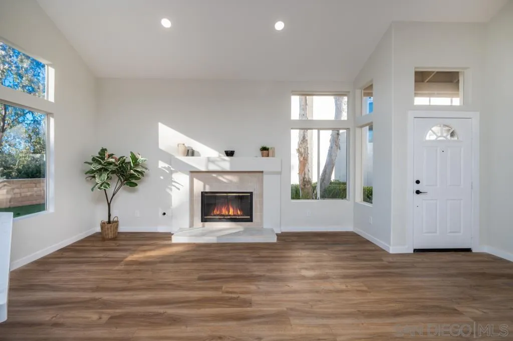 Photo #4: 250044801 Listing: Photo #4