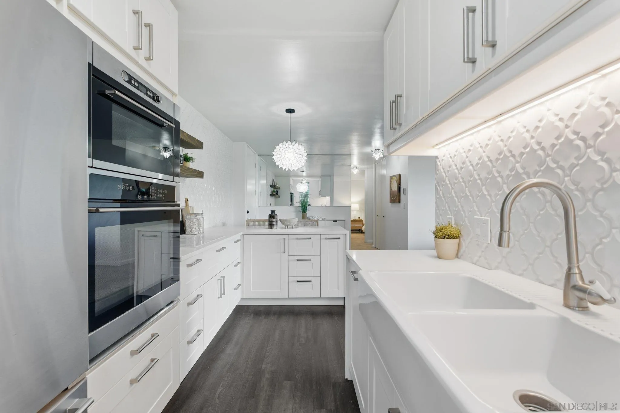 Photo #4: 250044811 Listing: Photo #4