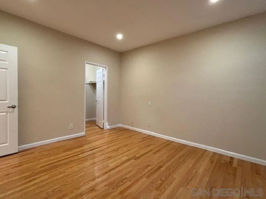 Photo #18: 250044813 Listing: Photo #18