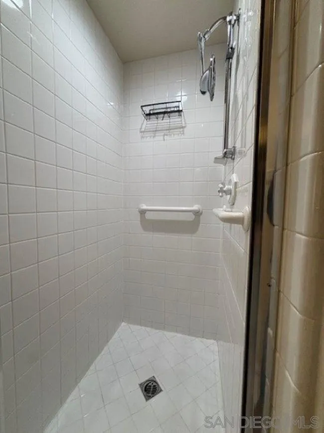 Photo #26: 250044813 Listing: Photo #26