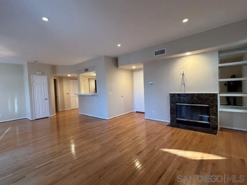 Photo #8: 250044813 Listing: Photo #8