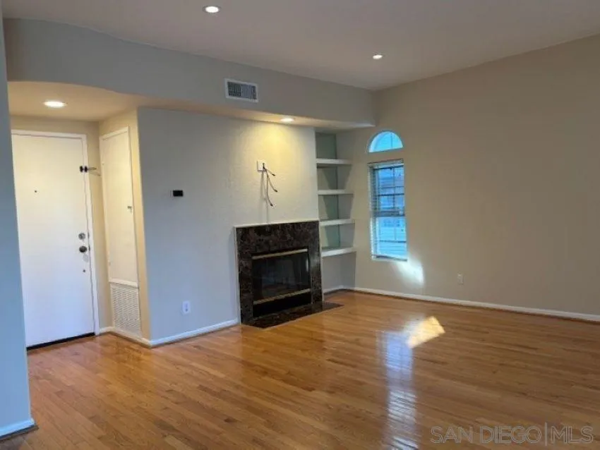 Photo #5: 250044813 Listing: Photo #5