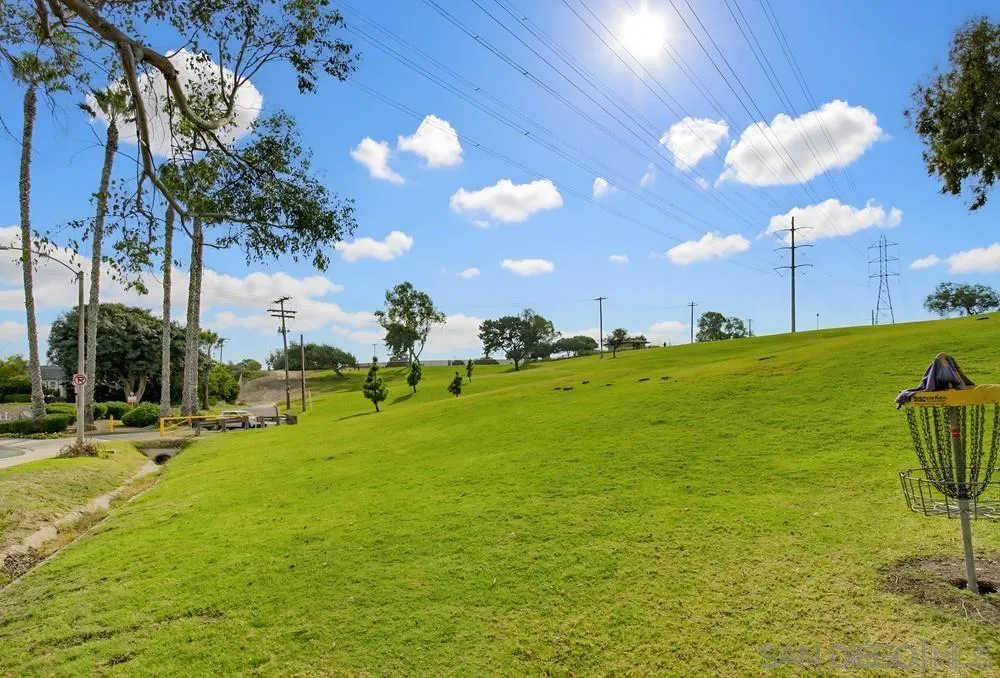 https://cdn.realtyfeed.com/cdn/127/250044815/33aee051d34a7af5714e91830bba66f8.webp