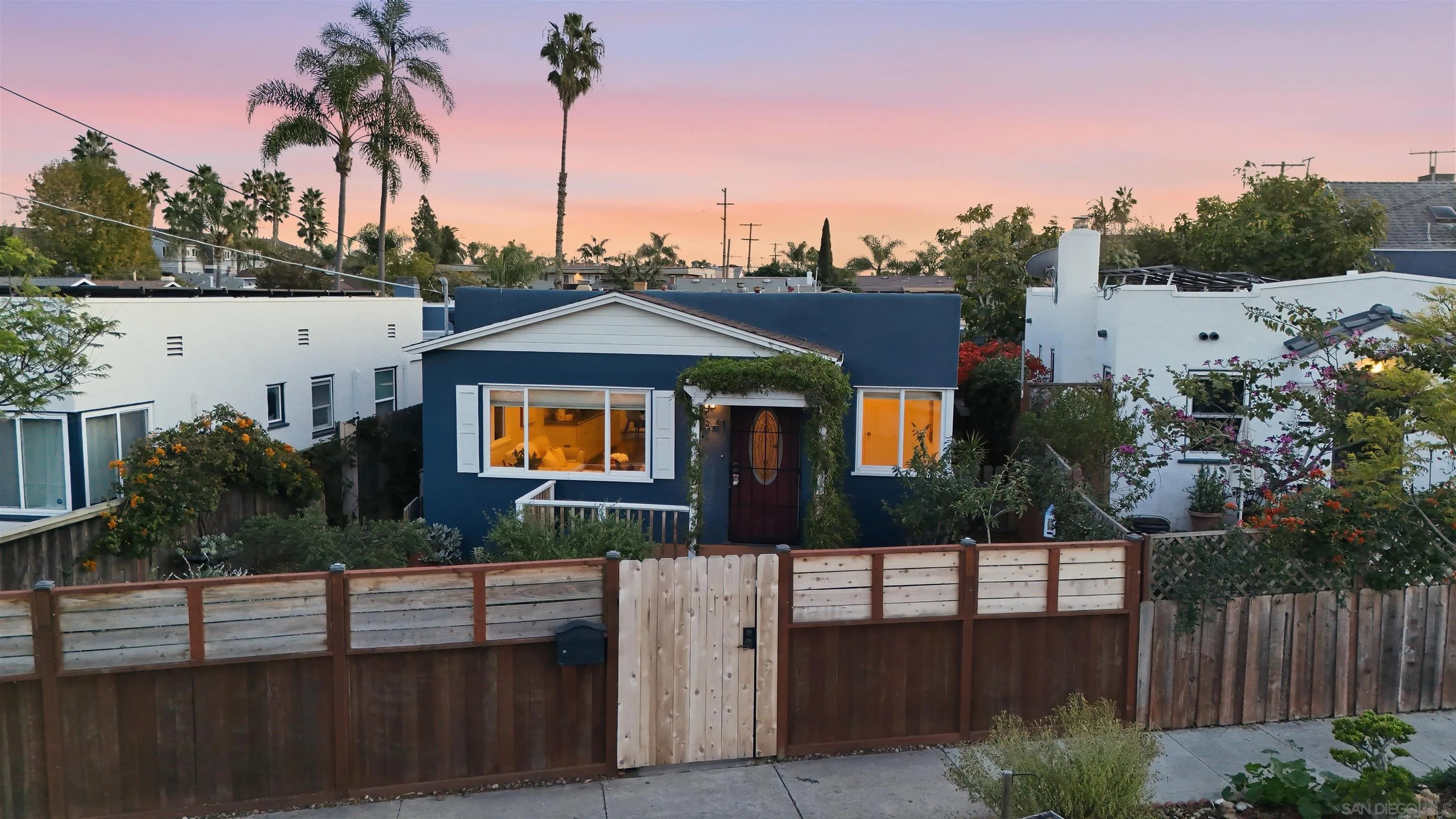 https://cdn.realtyfeed.com/cdn/127/250044817/d6f7f7a7567fd02b10147e6b064f1c63.webp