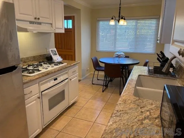 Photo #12: 250044818 Listing: Photo #12