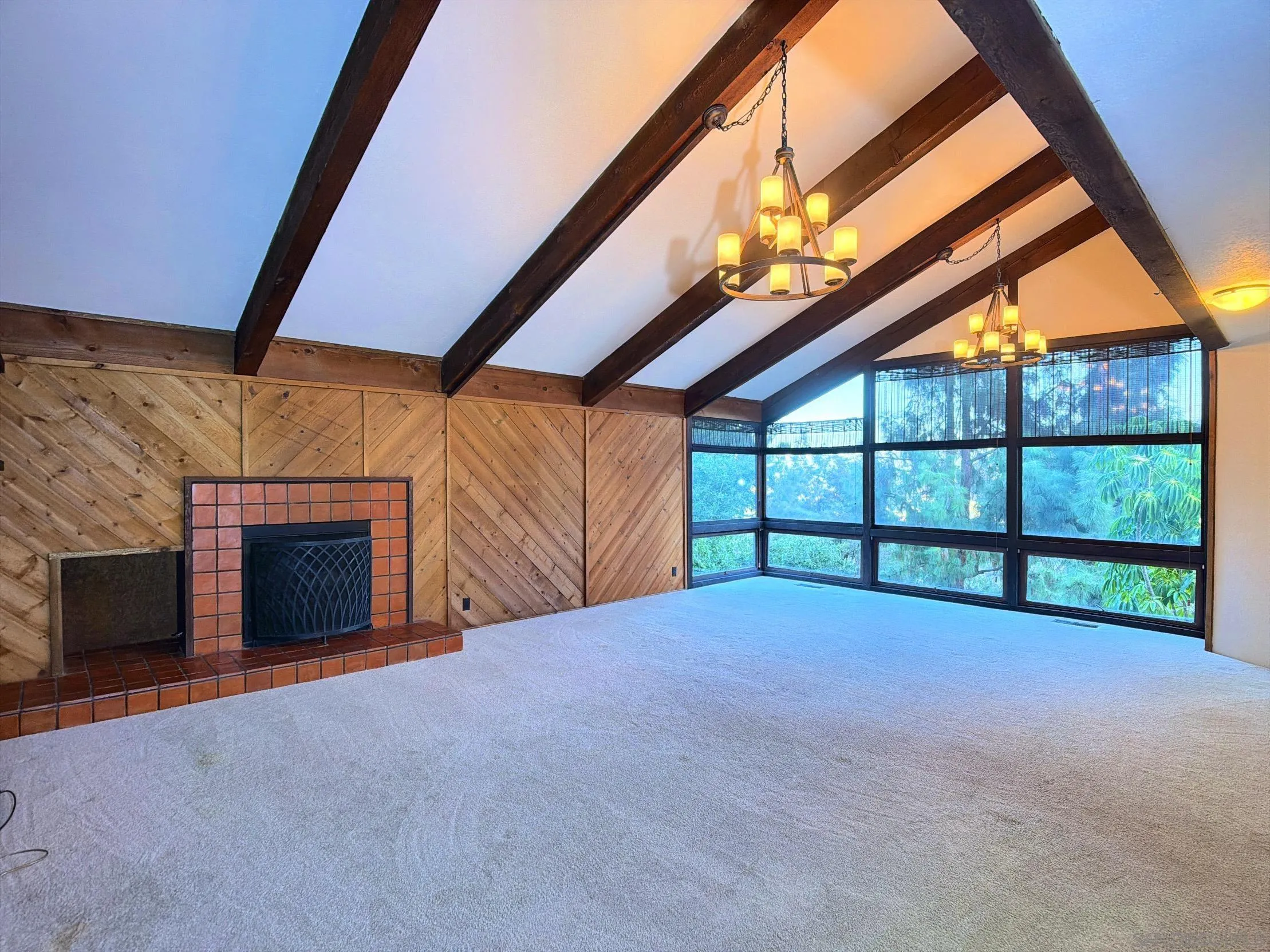 https://cdn.realtyfeed.com/cdn/127/250044826/ec9222bbe569b254ffe209b4b8f64b29.webp