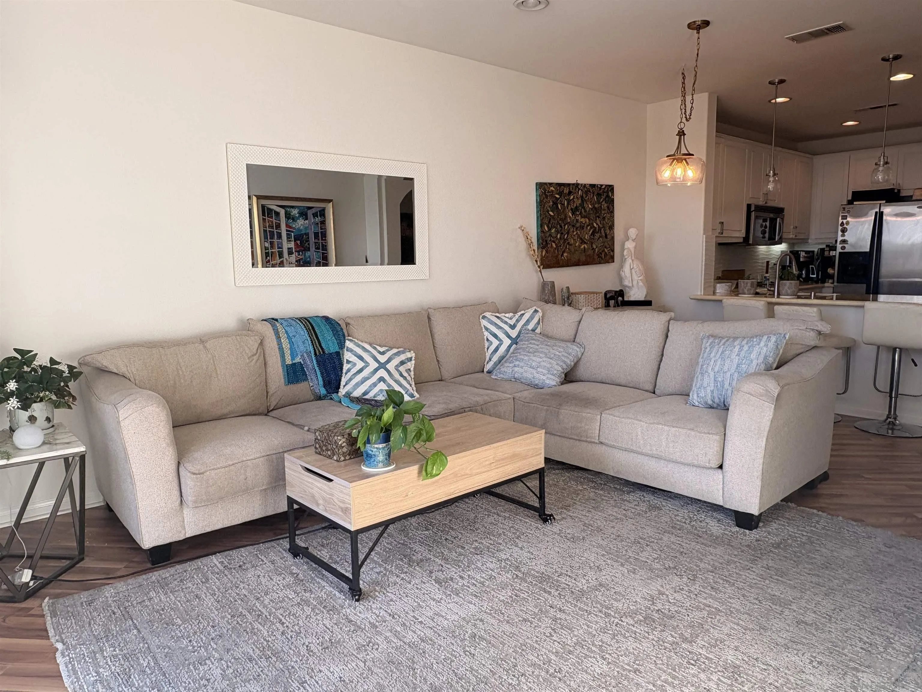 Photo #5: 250044830 Listing: Photo #5