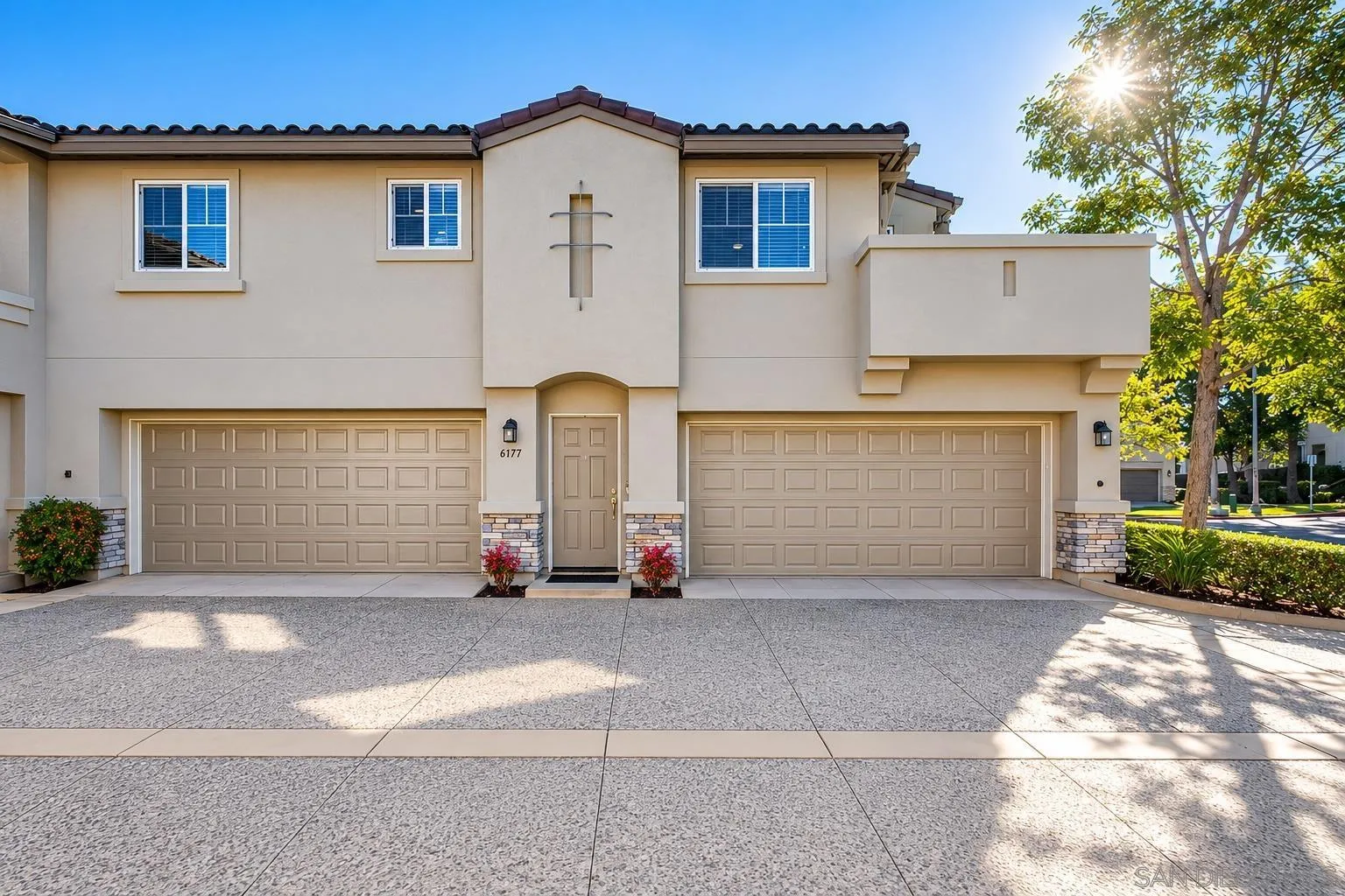 Photo #1: 250044835 Listing: Photo #1