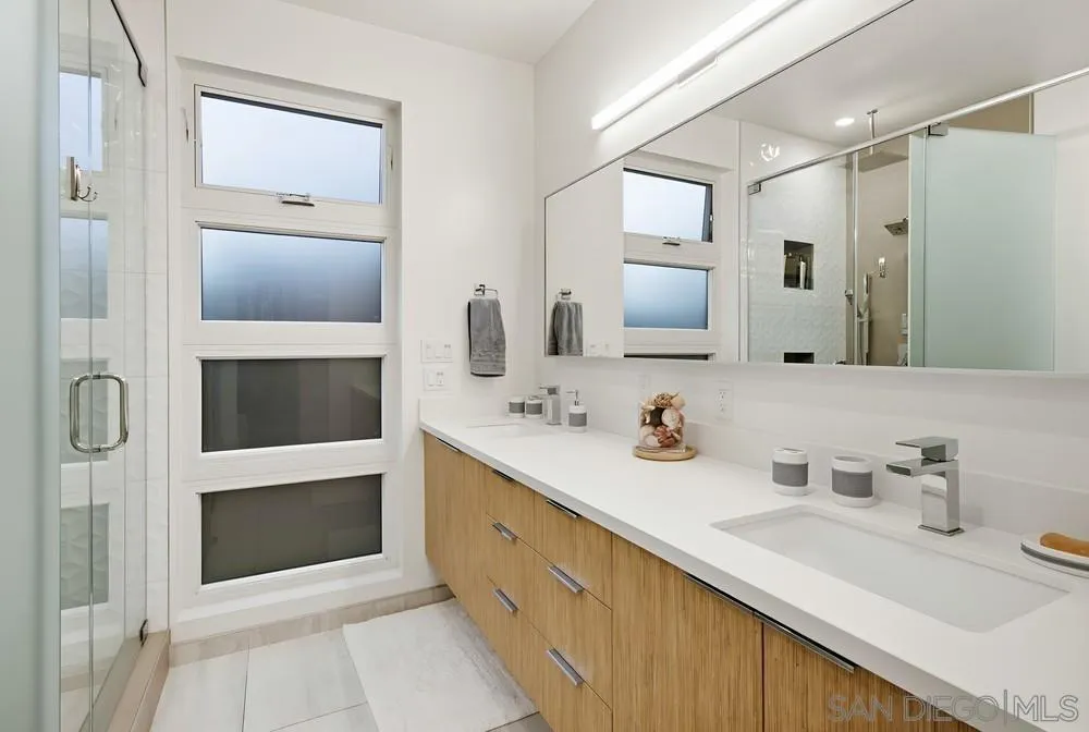 Photo #26: 250044842 Listing: Photo #26