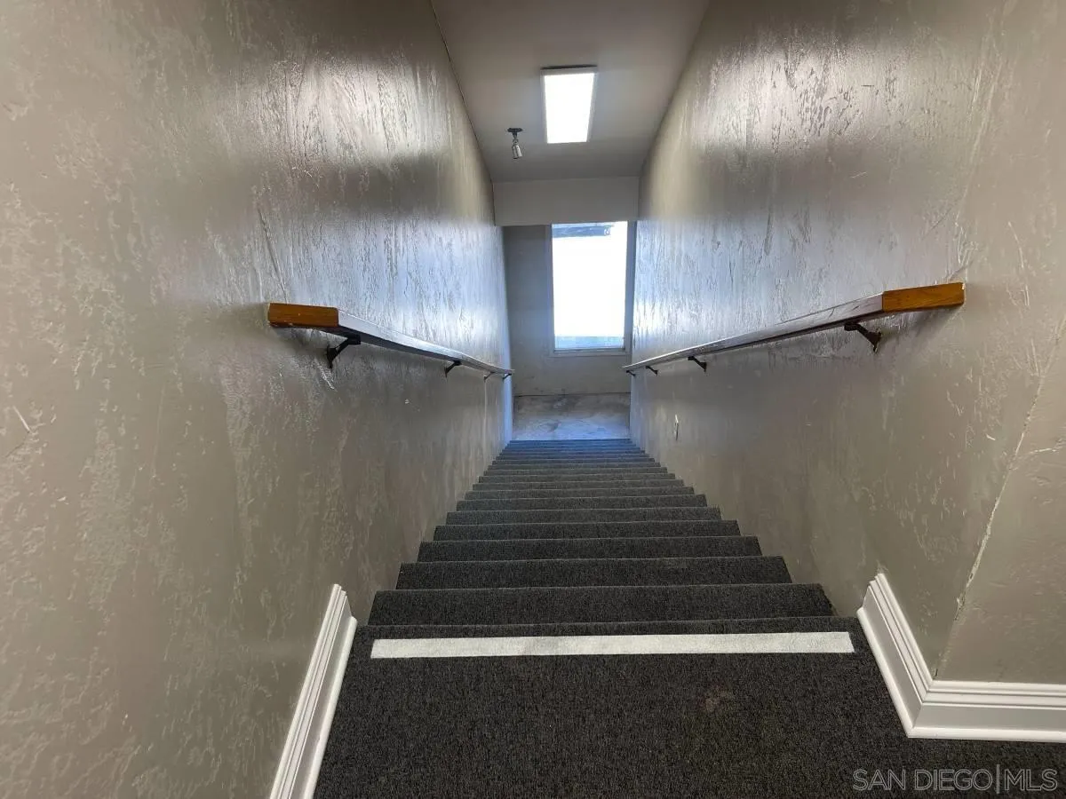 8809 La Mesa Blvd., La Mesa, CA, 91942