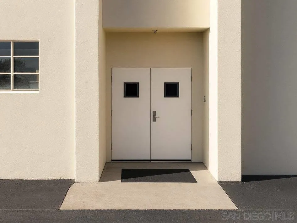 8809 La Mesa Blvd., La Mesa, CA, 91942
