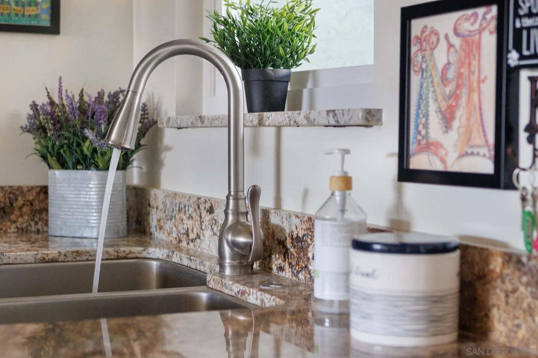 Photo #6: 250044856 Listing: Photo #6