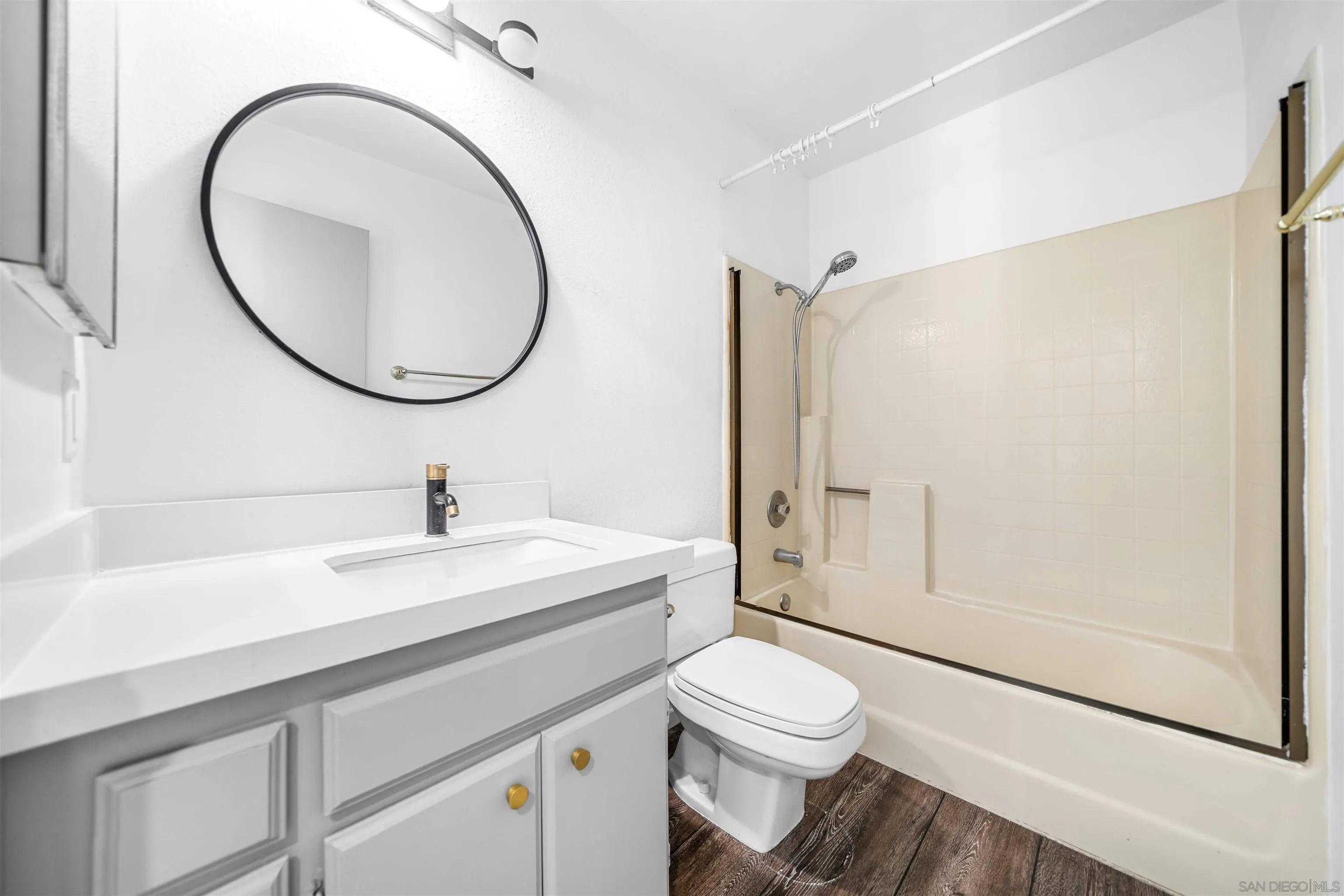 Photo #18: 250044860 Listing: Photo #18