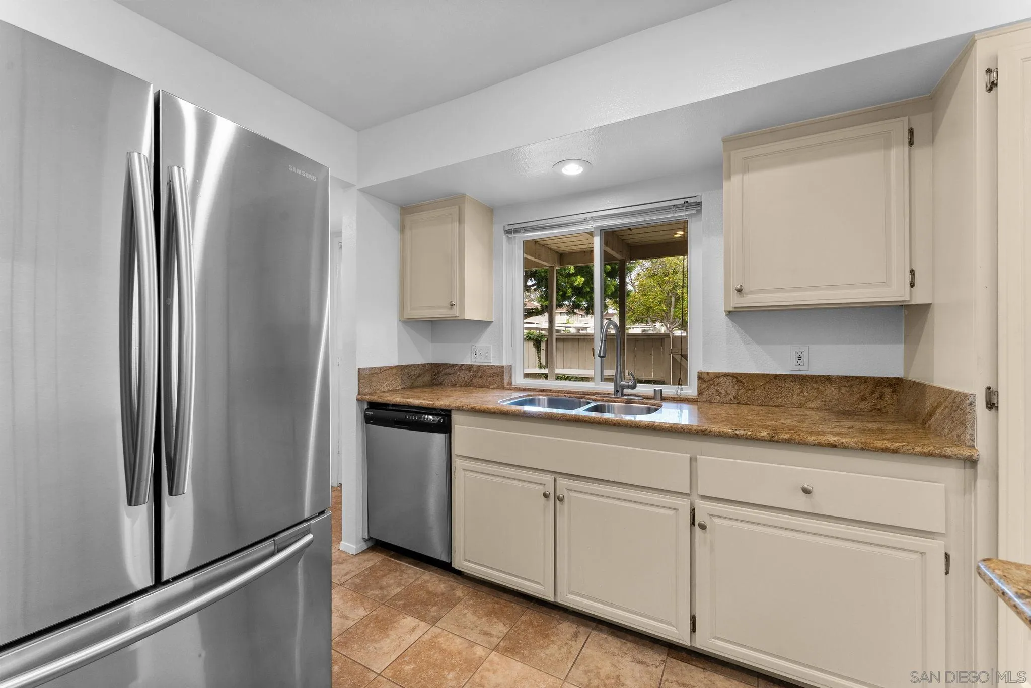 Photo #8: 250044864 Listing: Photo #8