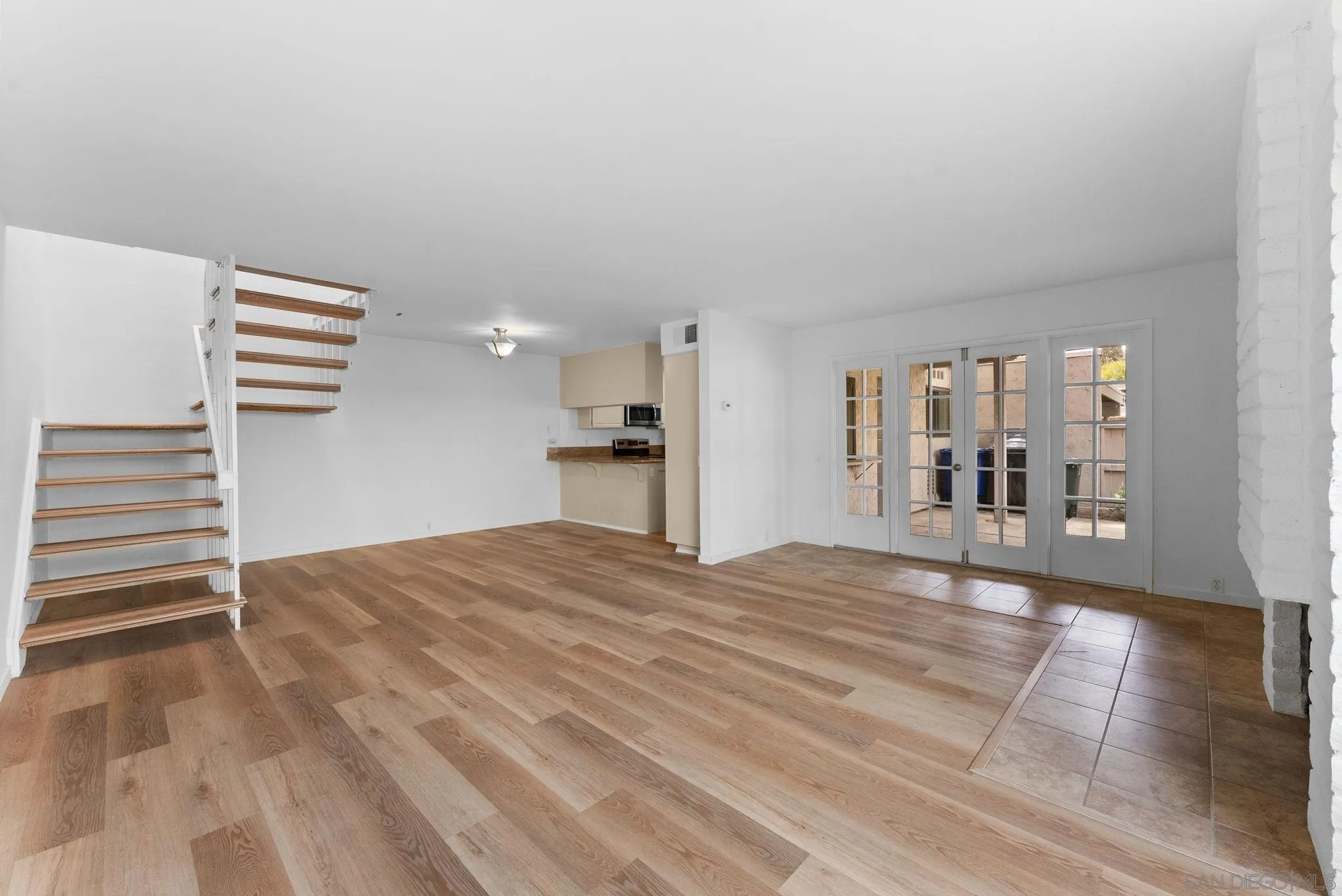 Photo #3: 250044864 Listing: Photo #3