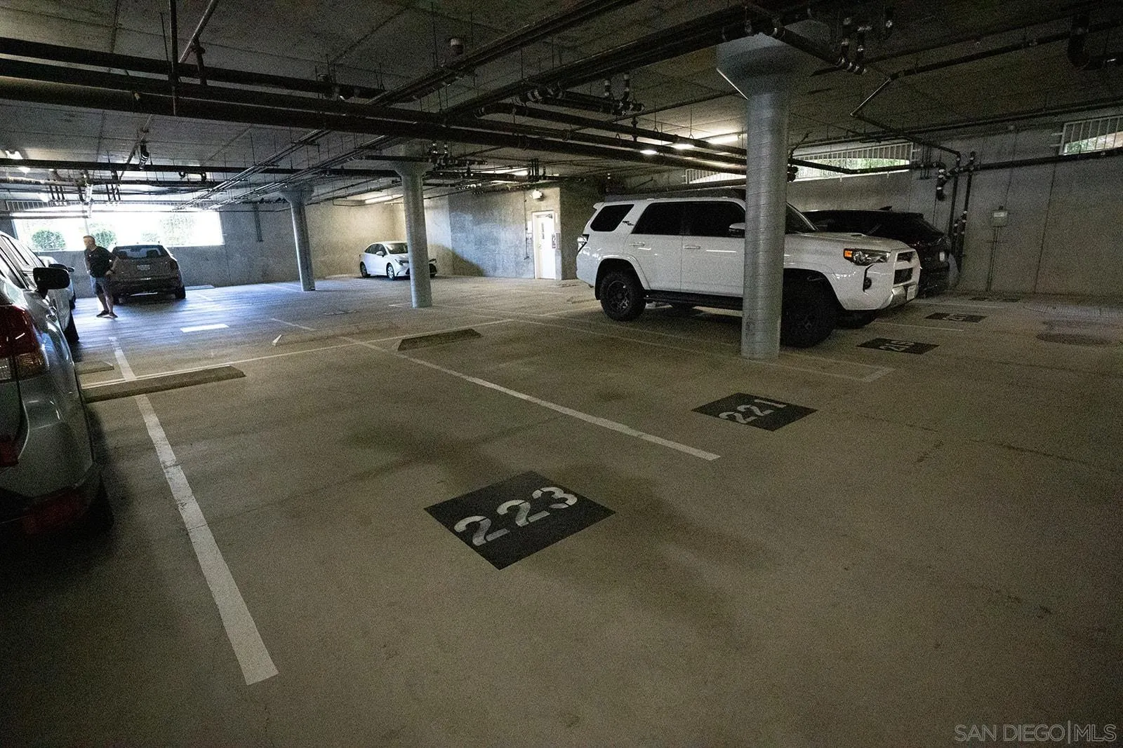 Photo #11: 250044869 Listing: Photo #11