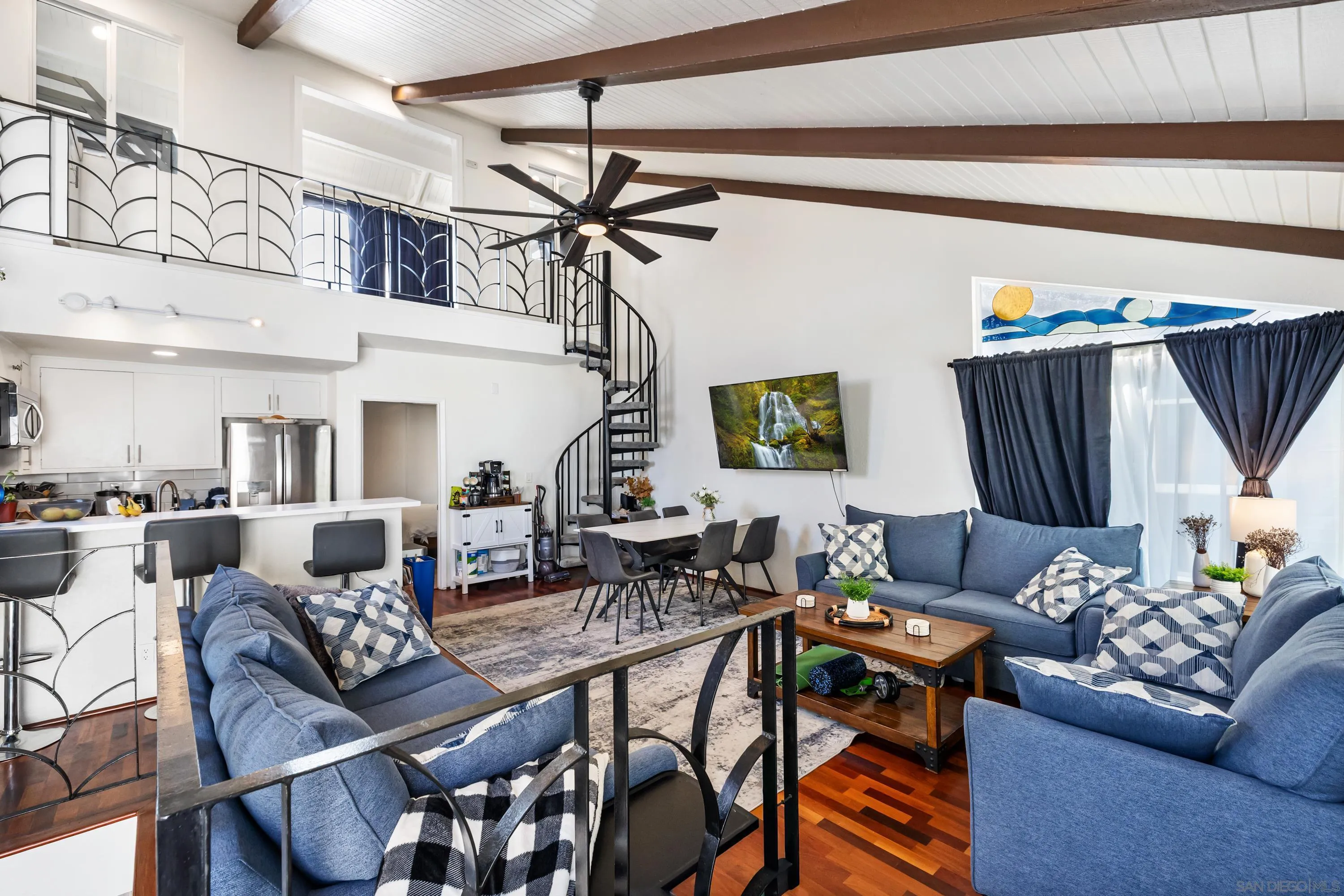https://cdn.realtyfeed.com/cdn/127/250044887/0425eb9b70c9a7f963e1a9c0c23df966.webp