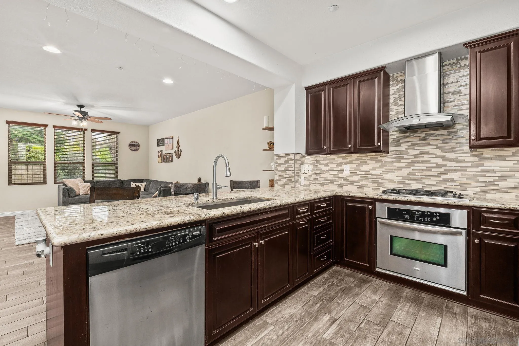 Photo #9: 250044891 Listing: Photo #9