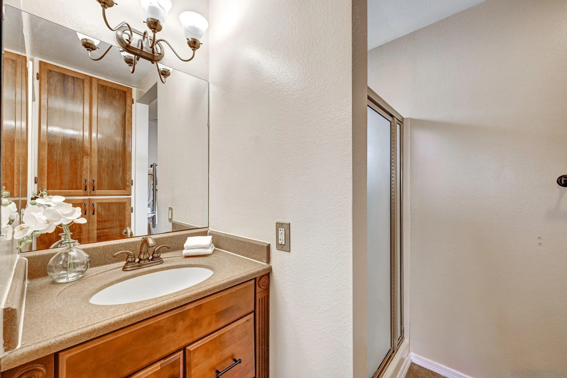 https://cdn.realtyfeed.com/cdn/127/250044905/632925273e0126e3a0f70eac60382985.webp