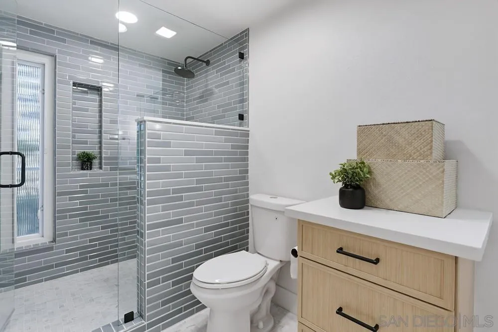 Photo #28: 250044911 Listing: Photo #28