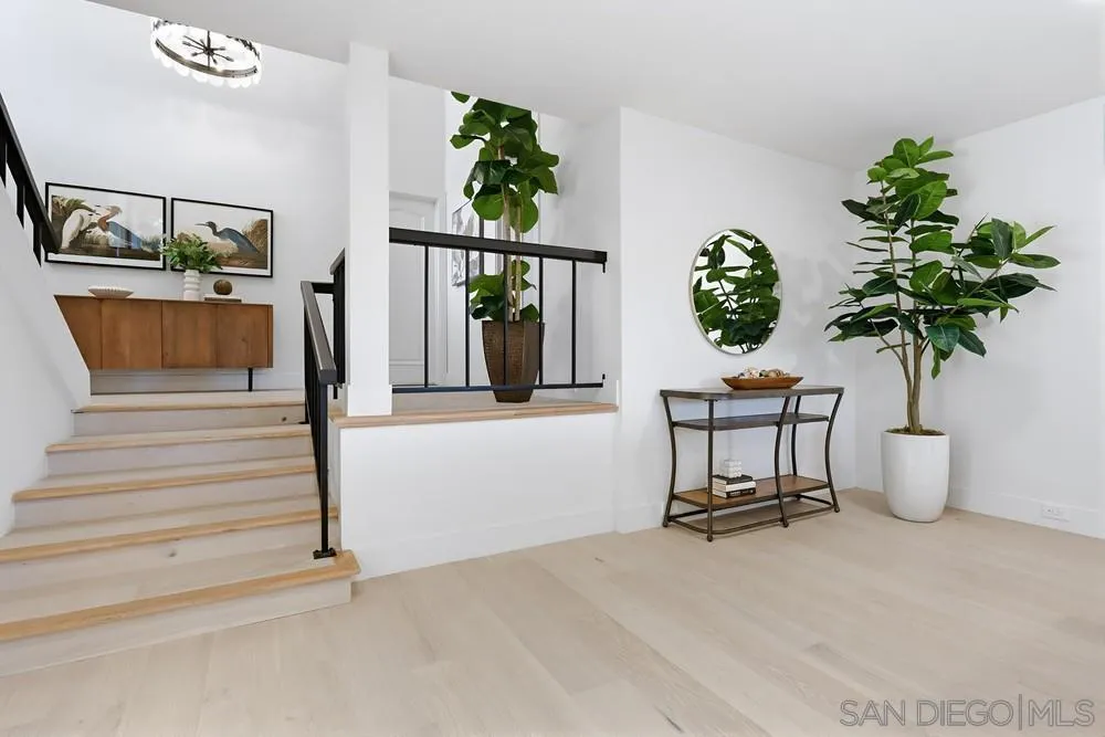 Photo #7: 250044911 Listing: Photo #7