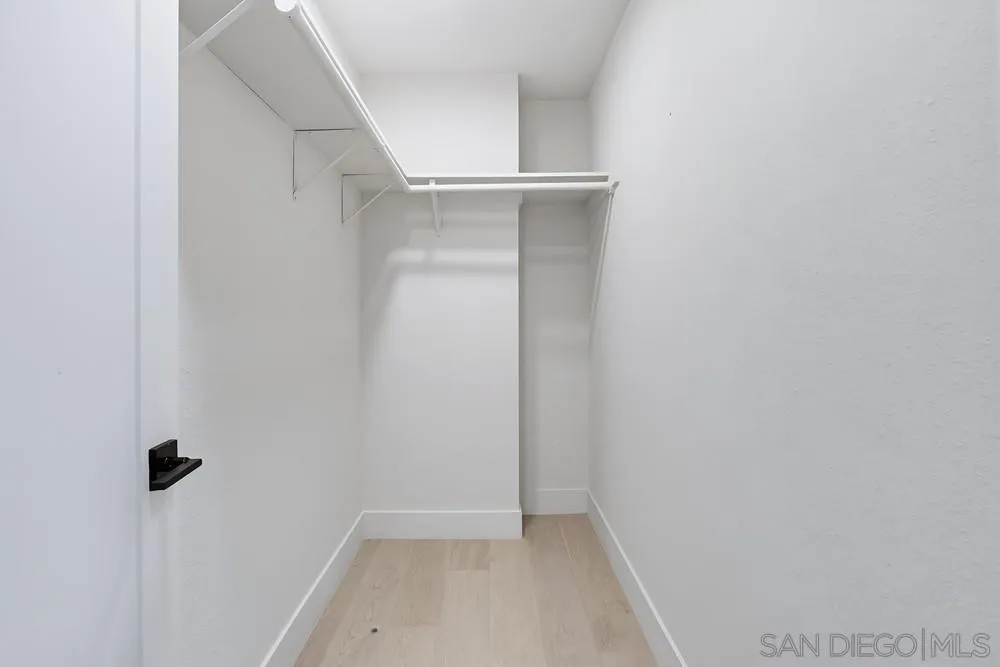 Photo #30: 250044911 Listing: Photo #30