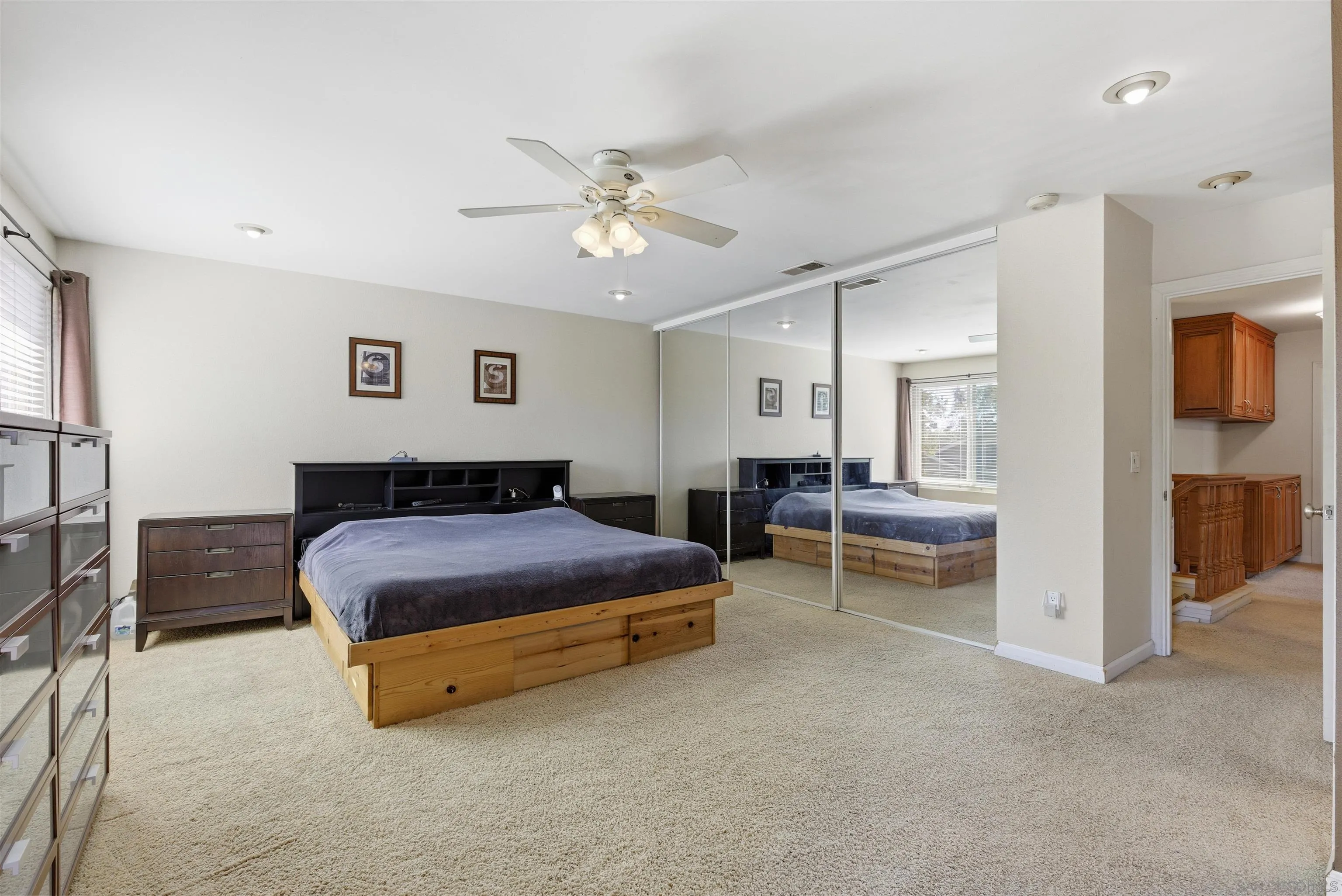 https://cdn.realtyfeed.com/cdn/127/250044925/6db7ef666a17fcff1877890117b500f8.webp