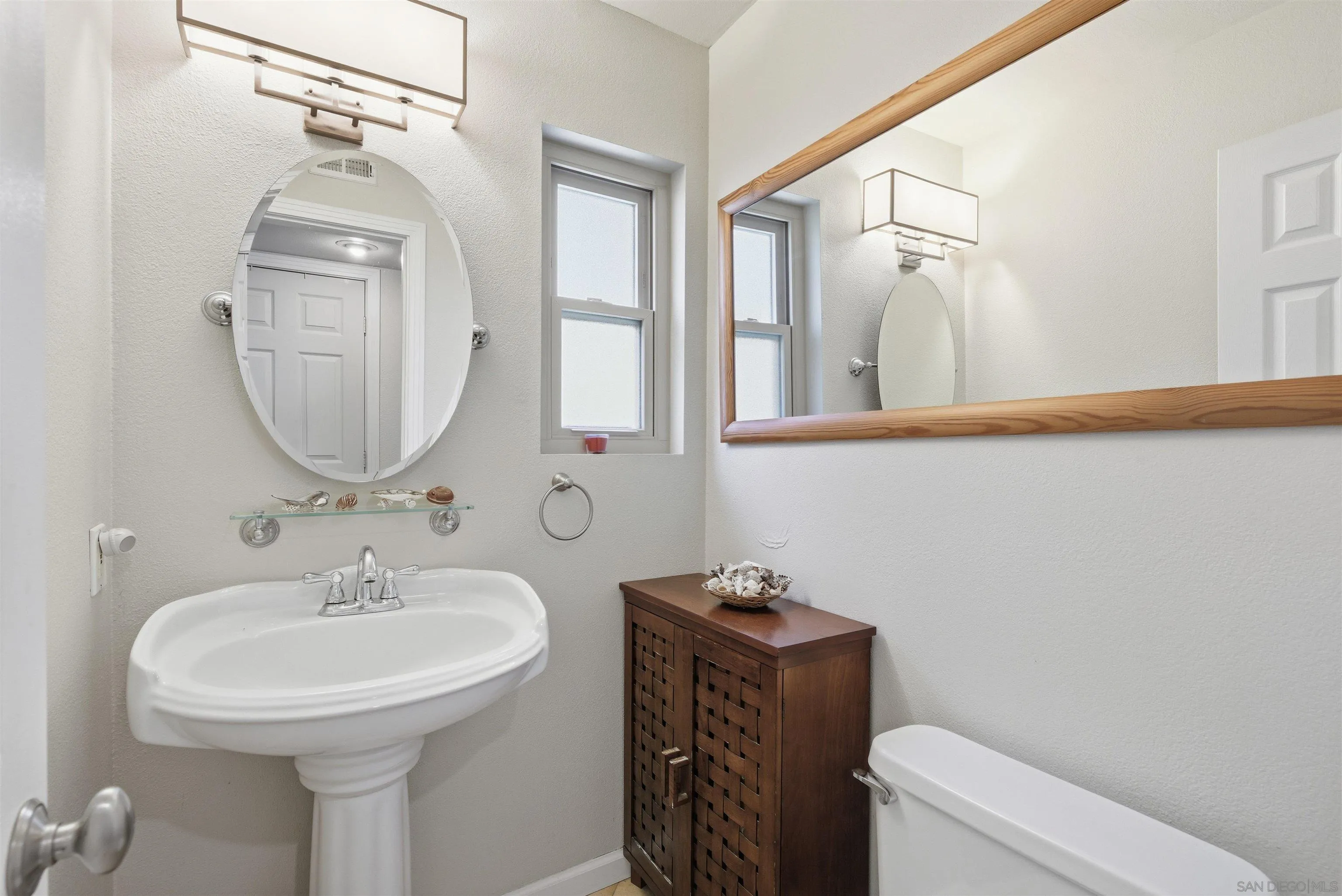 https://cdn.realtyfeed.com/cdn/127/250044925/8228244decb4565e8ed64d617d3ae798.webp