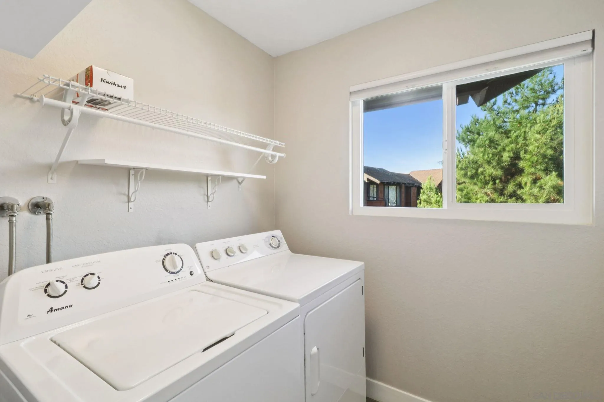 Photo #20: 250044929 Listing: Photo #20