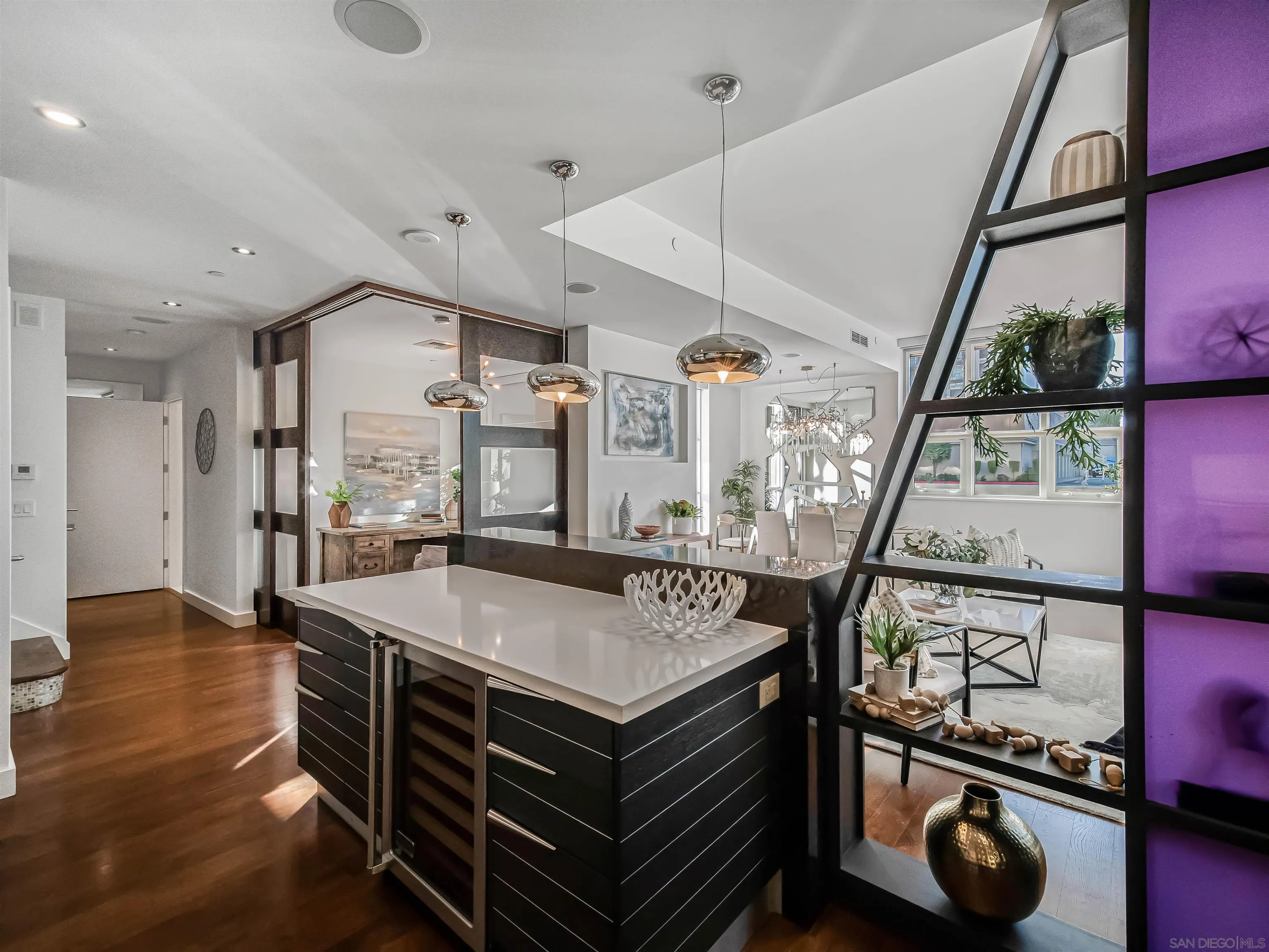 https://cdn.realtyfeed.com/cdn/127/250044935/5f207af692c36d816c9d34211ab775c1.webp