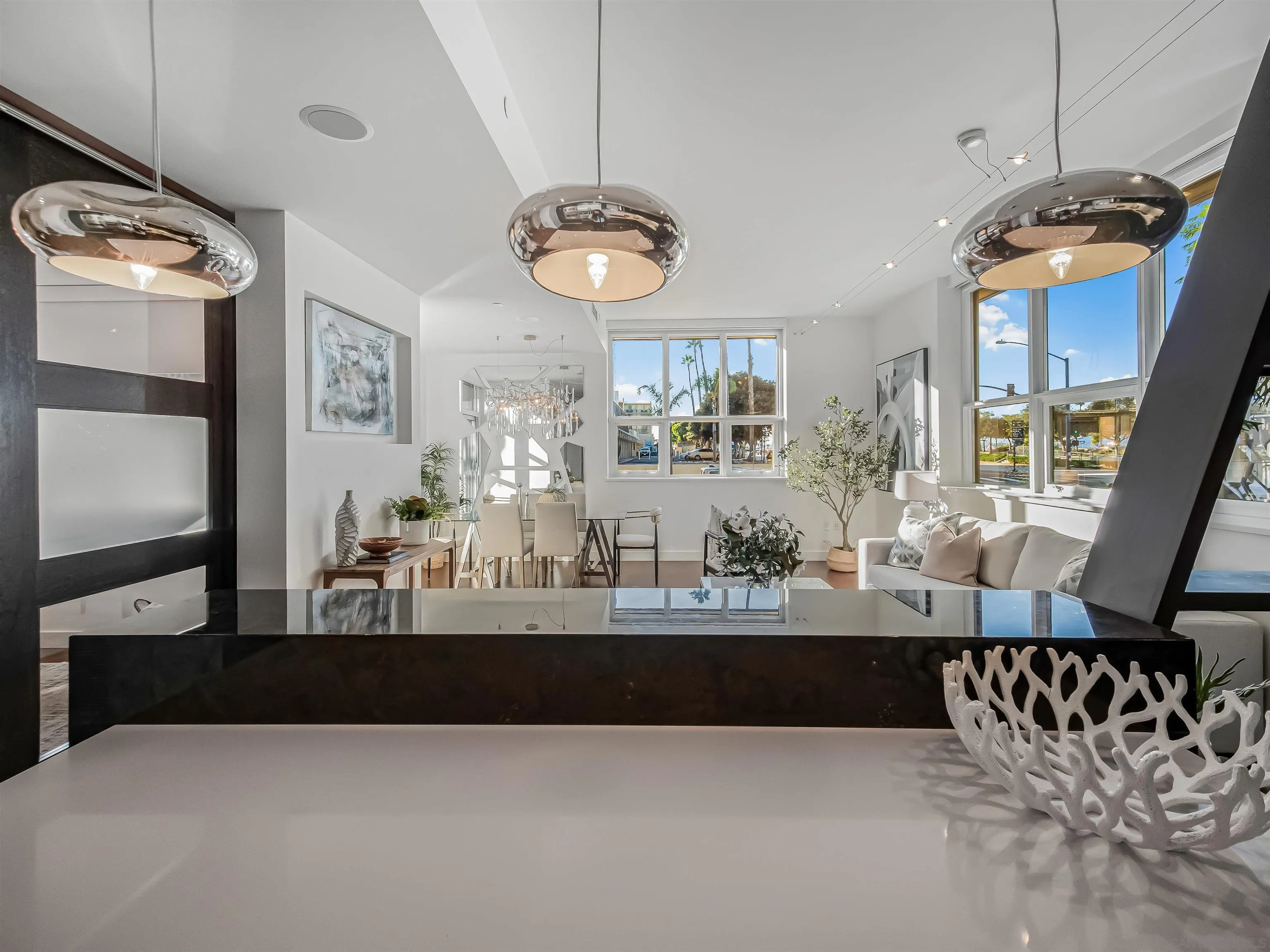 Photo #5: 250044935 Listing: Photo #5