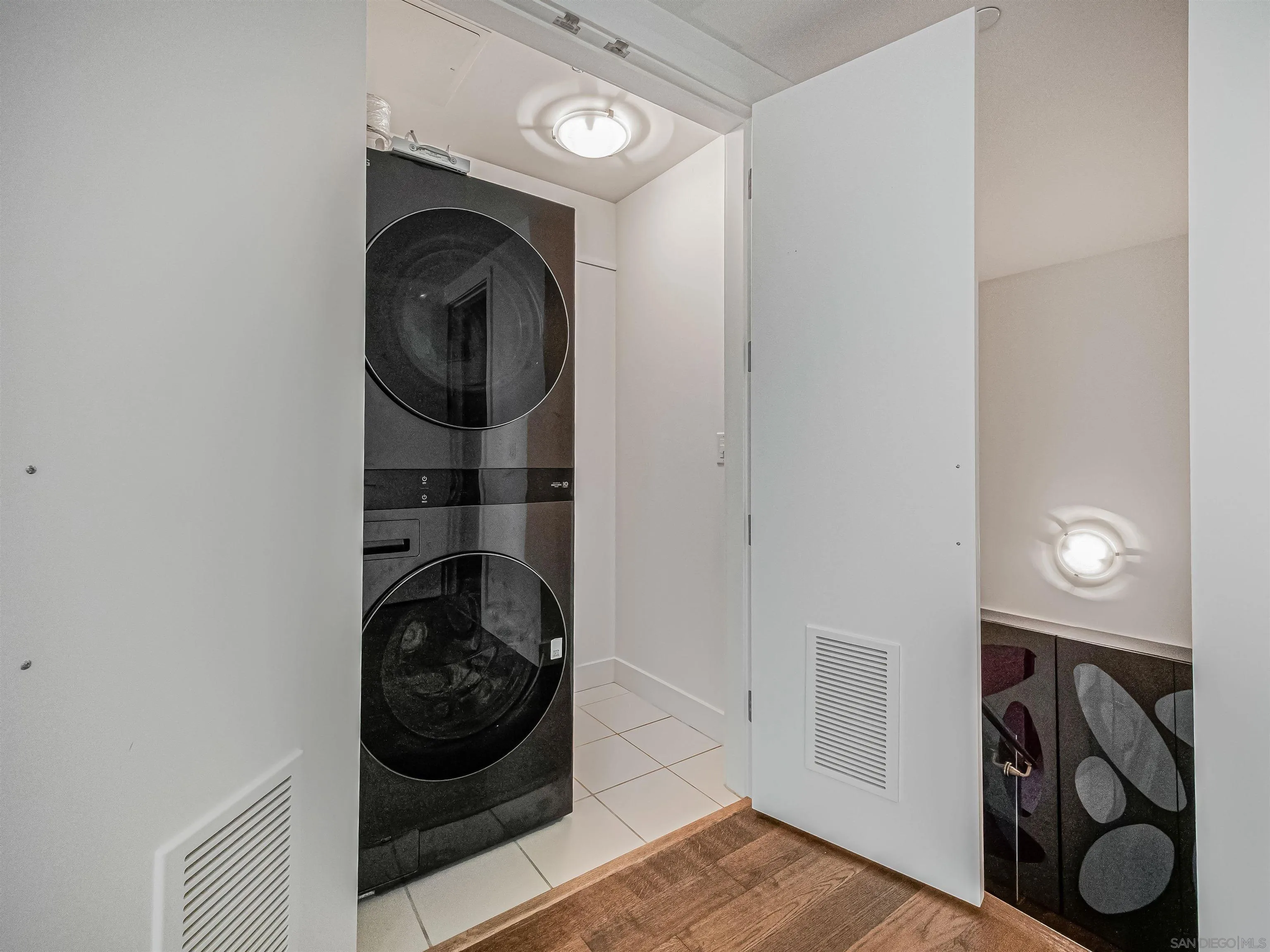 https://cdn.realtyfeed.com/cdn/127/250044935/ee63ad6b01d811116e6f4aaeaa60abee.webp