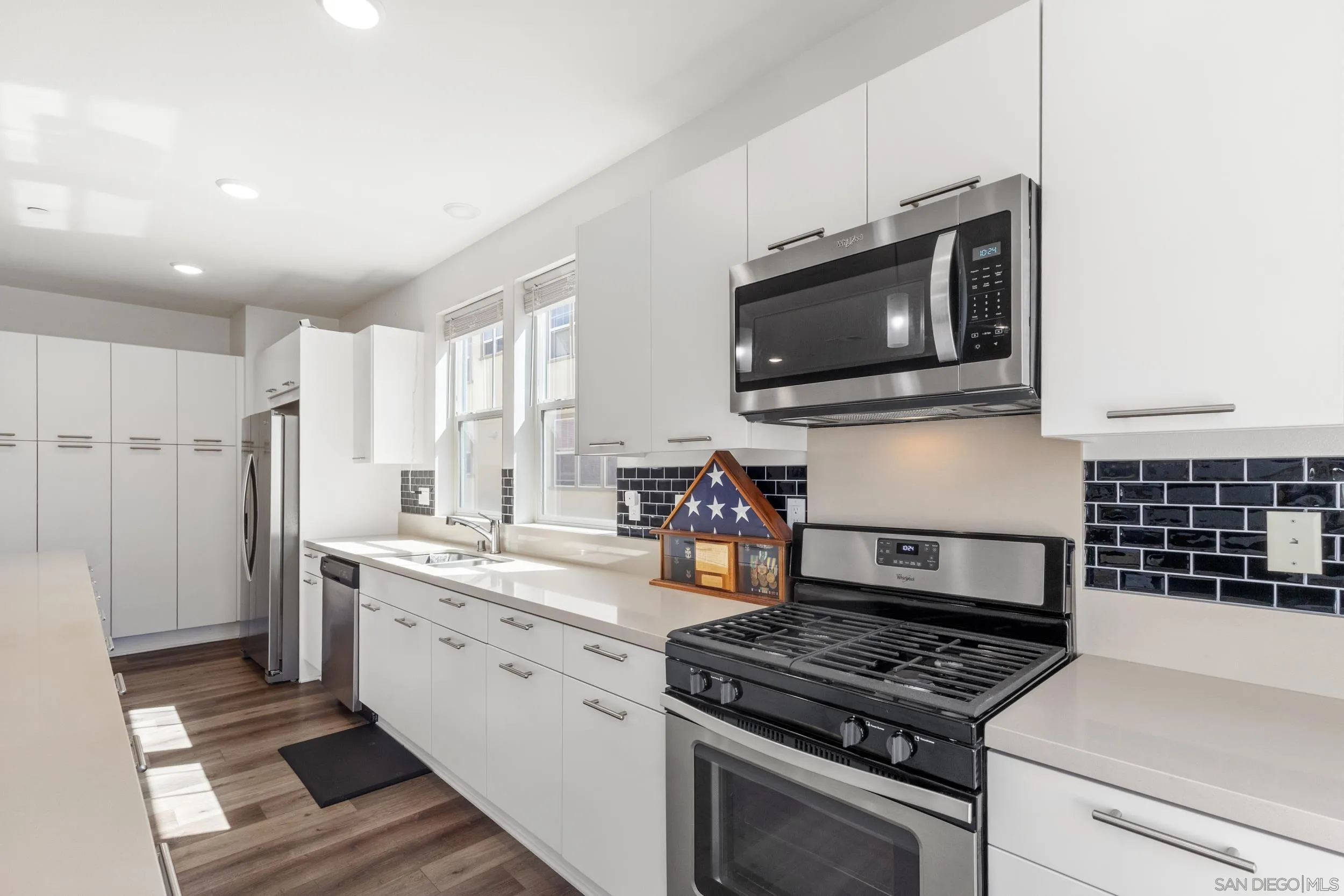 Photo #5: 250044945 Listing: Photo #5