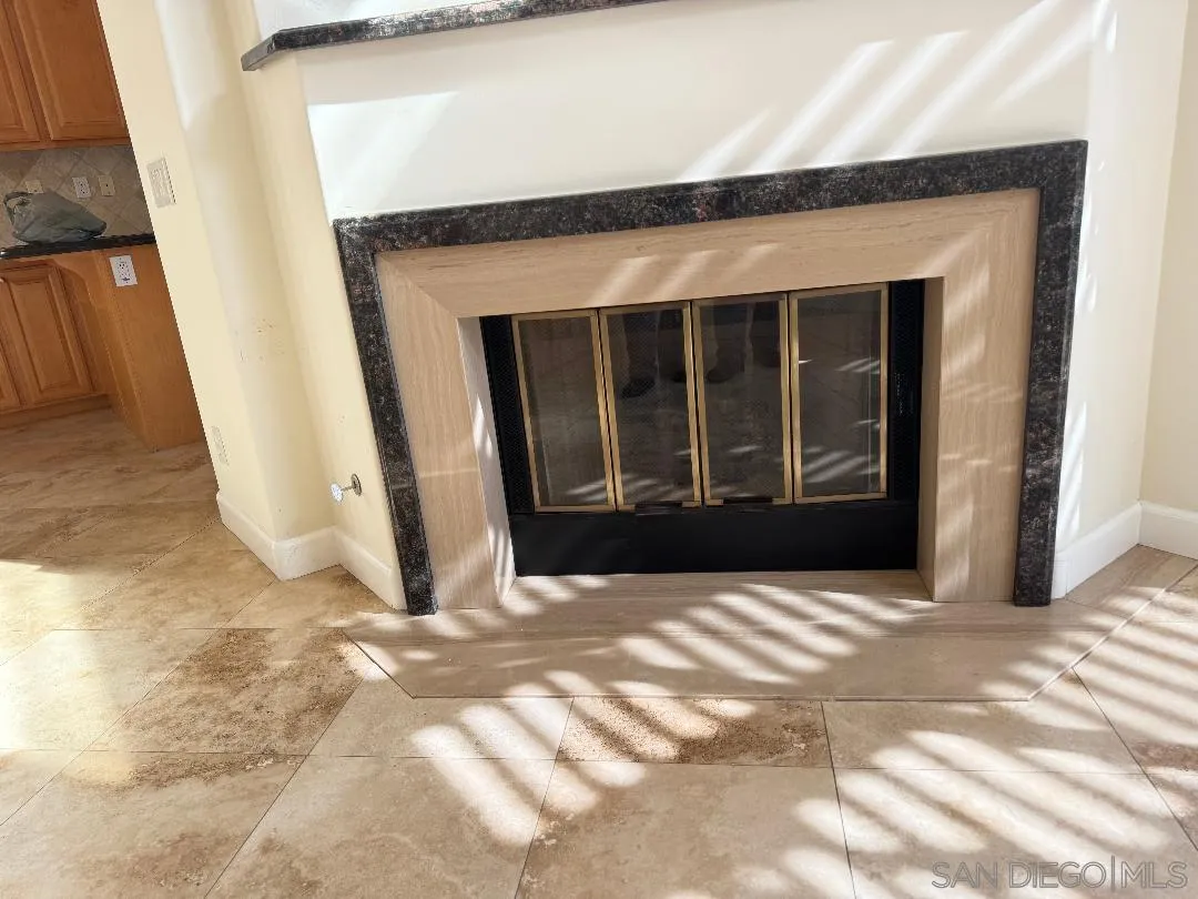 Photo #10: 250044946 Listing: Photo #10