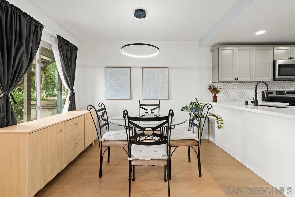 Photo #12: 250044949 Listing: Photo #12