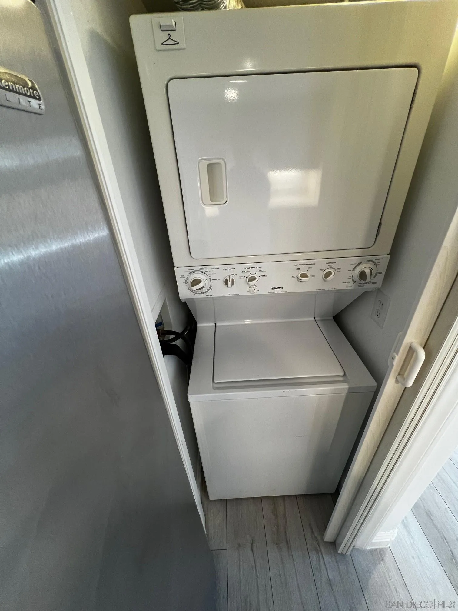 Photo #1: 250044959 Listing: Photo #1