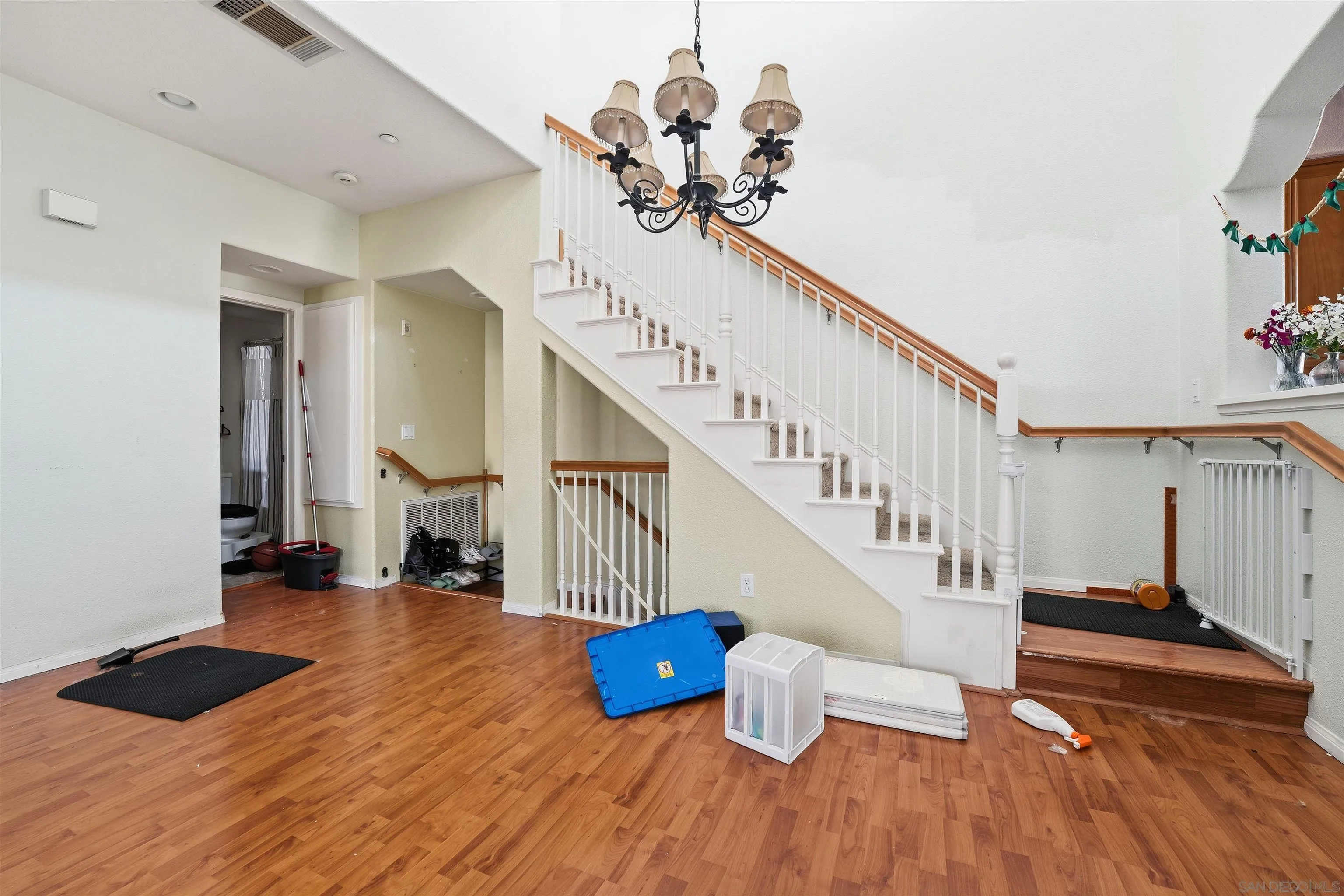 Photo #12: 250044975 Listing: Photo #12