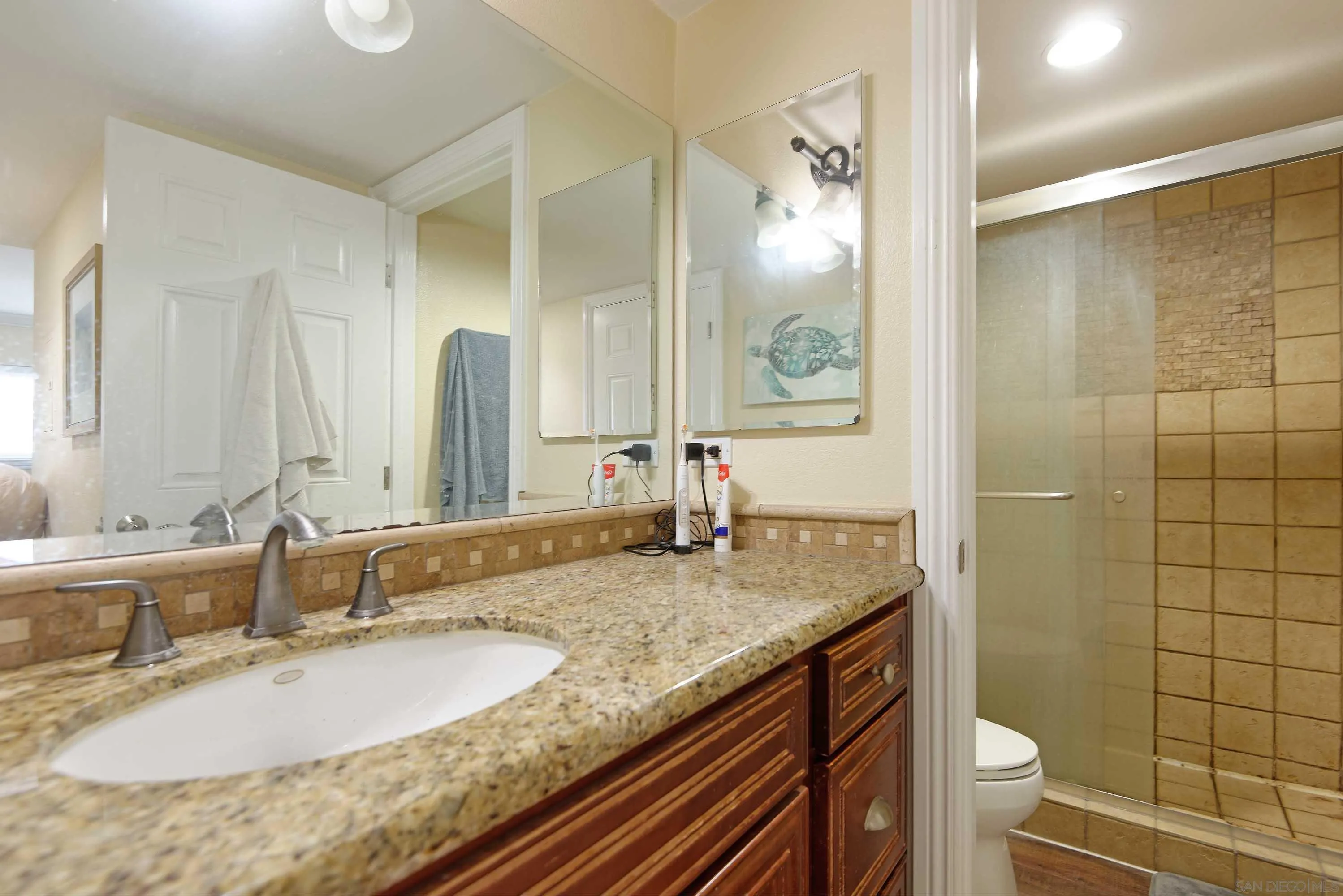 Photo #14: 250044985 Listing: Photo #14