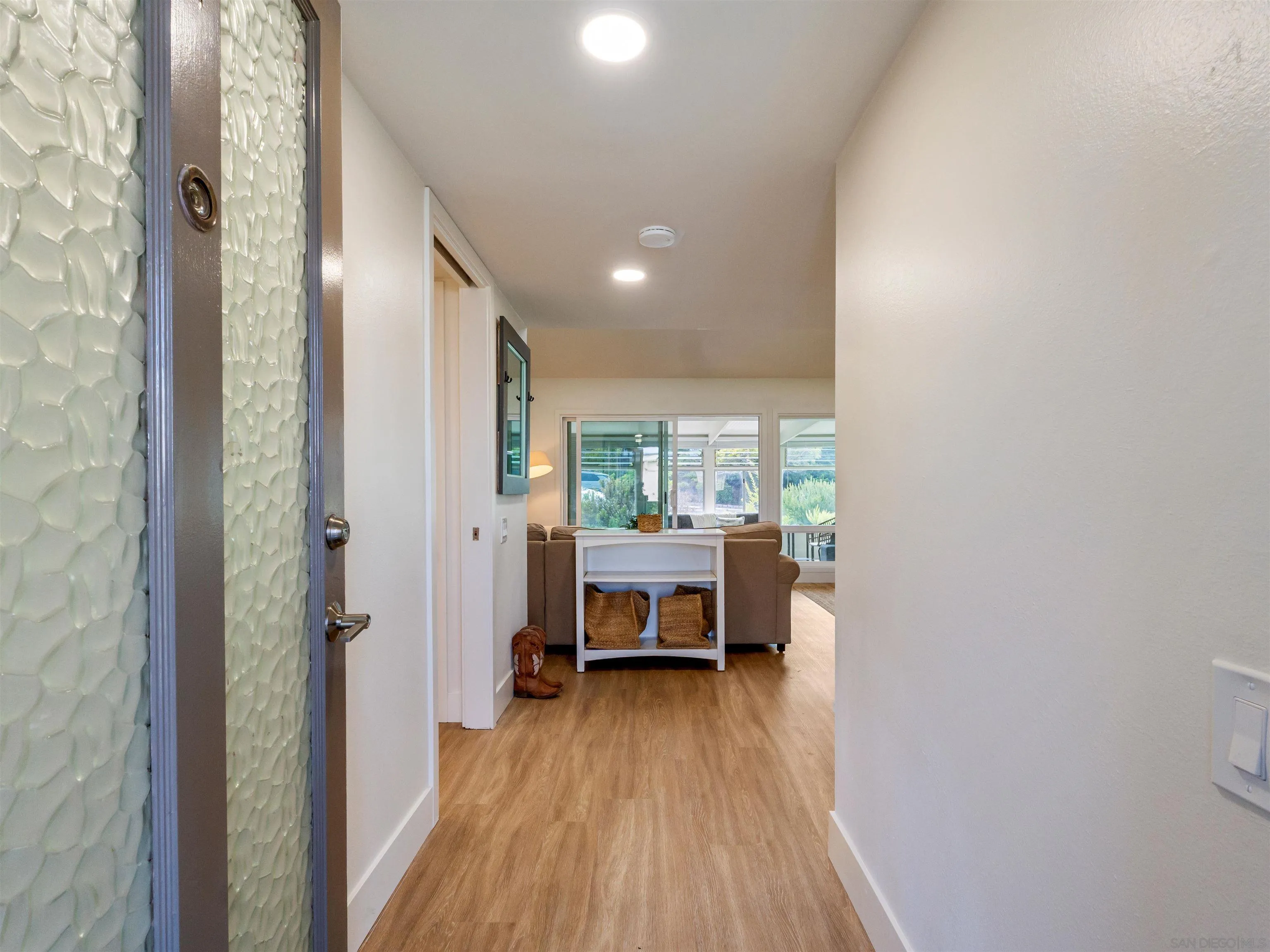 Photo #8: 250044986 Listing: Photo #8