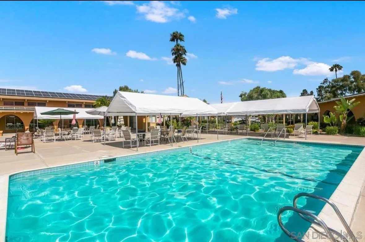 Photo #3: 250044986 Listing: Photo #3