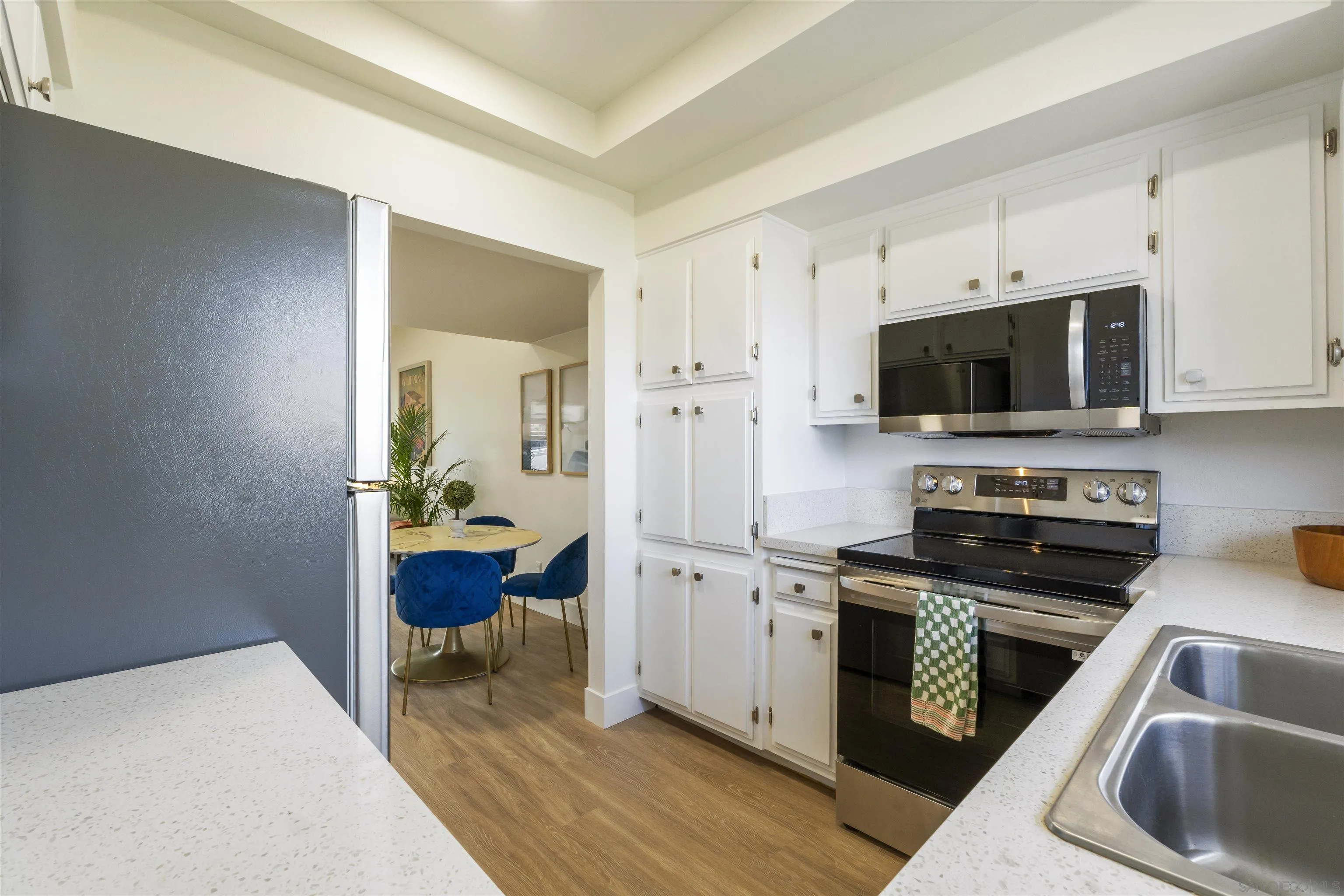 Photo #10: 250044986 Listing: Photo #10