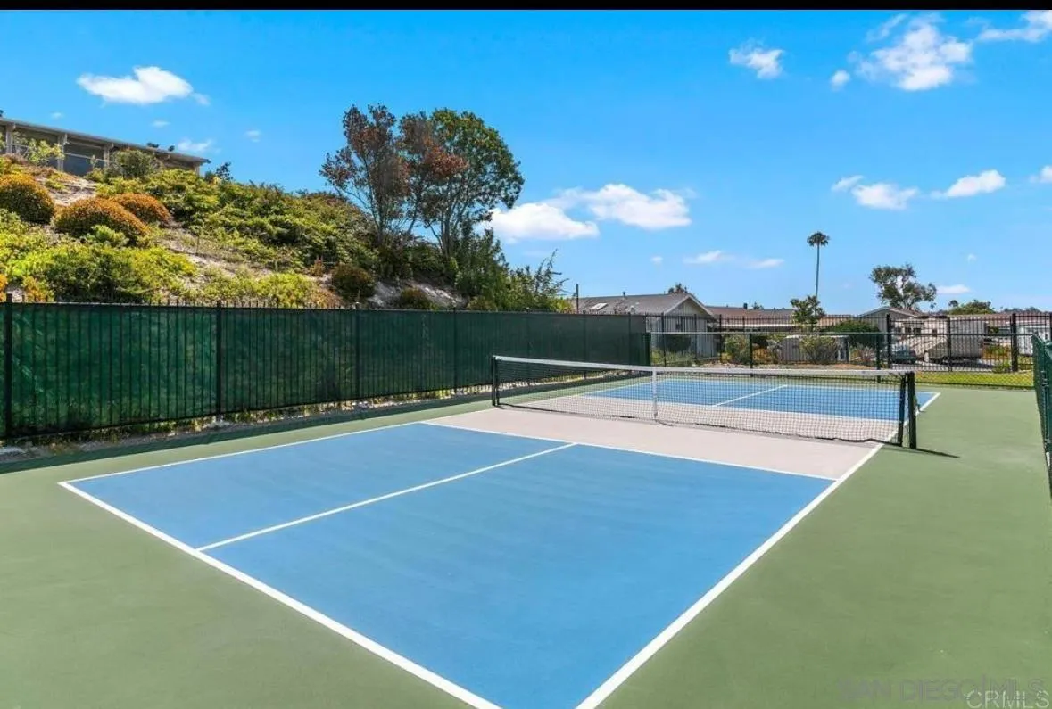 Photo #4: 250044986 Listing: Photo #4