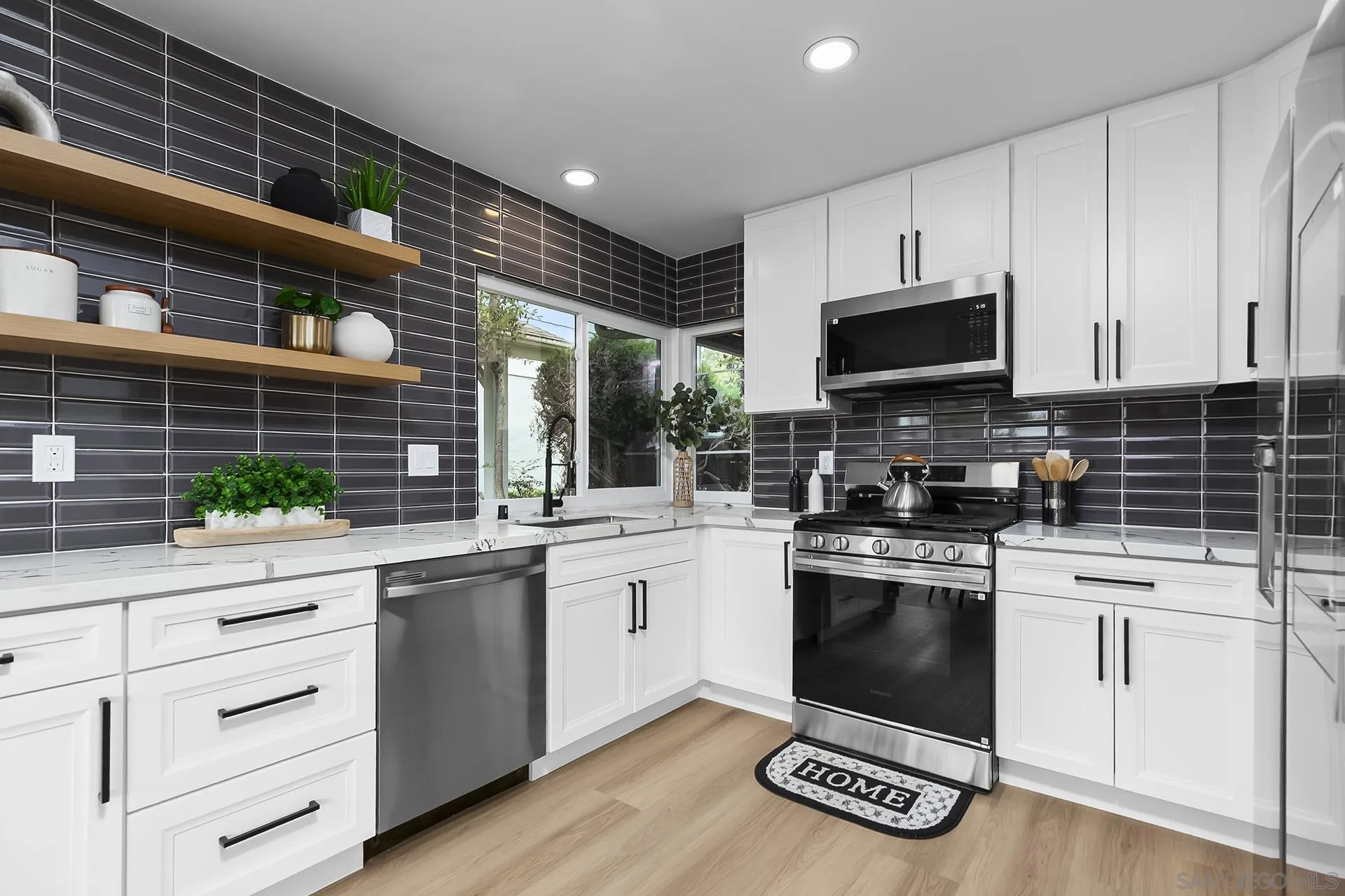 Photo #22: 250044988 Listing: Photo #22