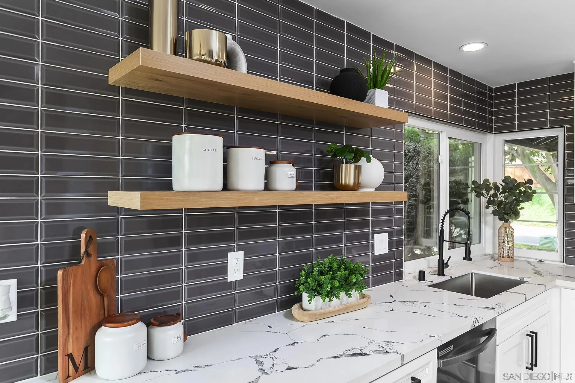 Photo #23: 250044988 Listing: Photo #23