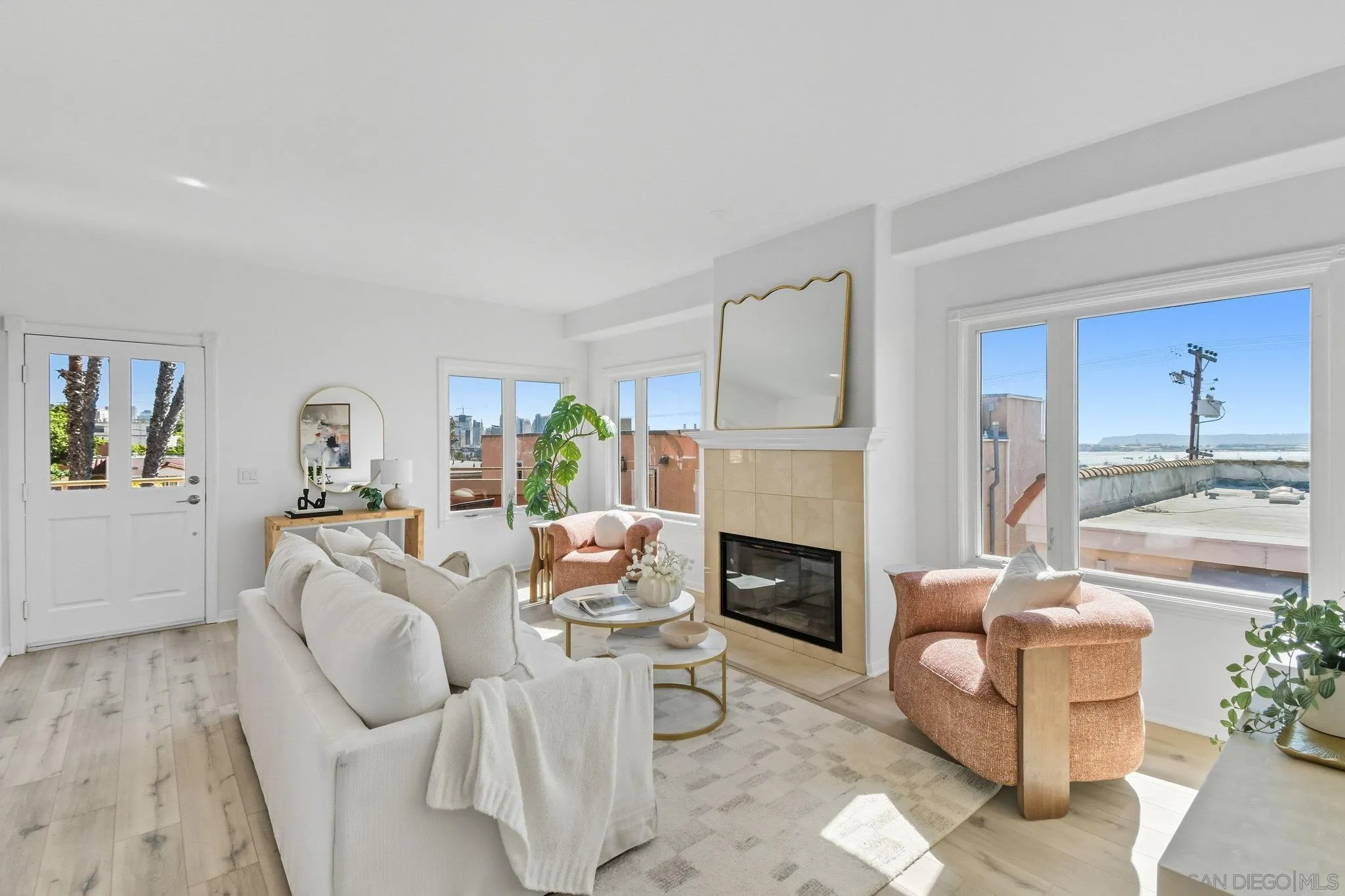 Photo #6: 250044998 Listing: Photo #6